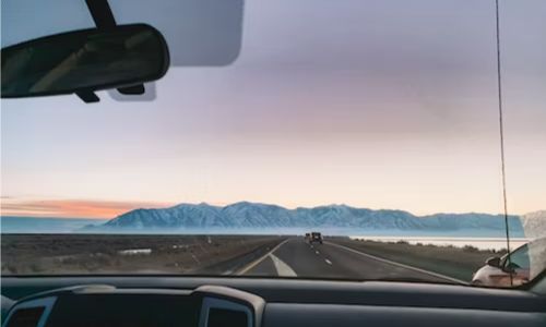 In this article, we will discuss the factors that you should consider when selecting the right urethane for windshield replacement.
