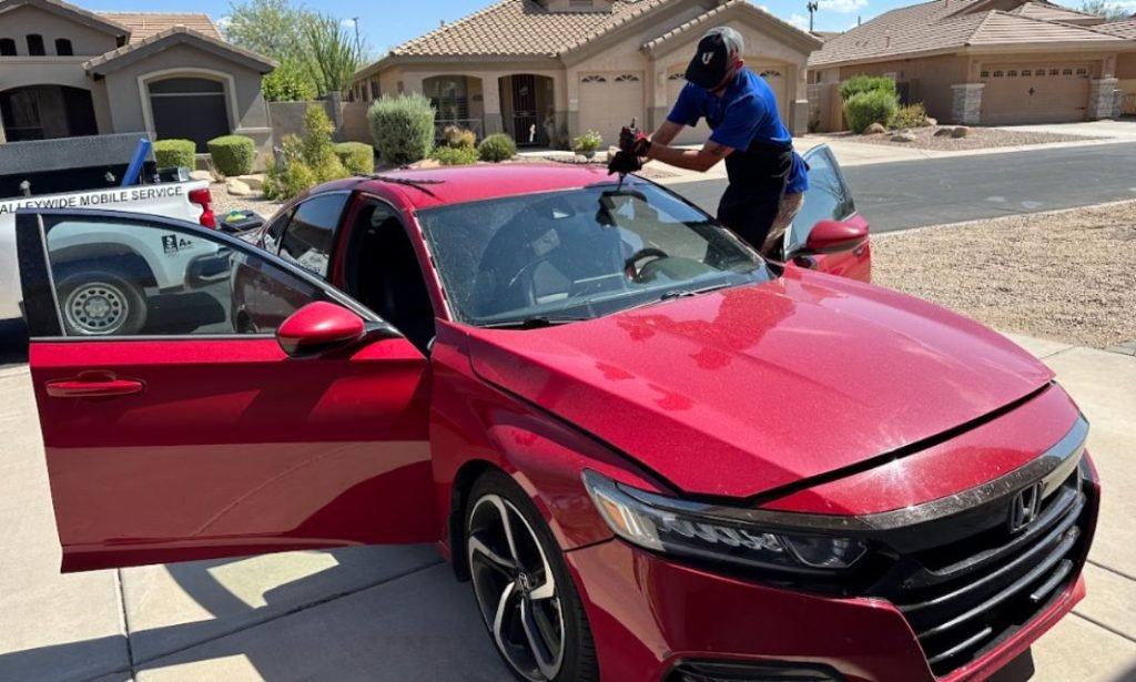 mobile auto glass repair Phoenix