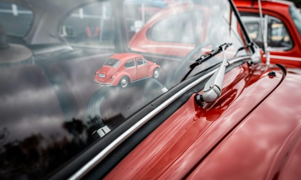 windshield safety standards Phoenix