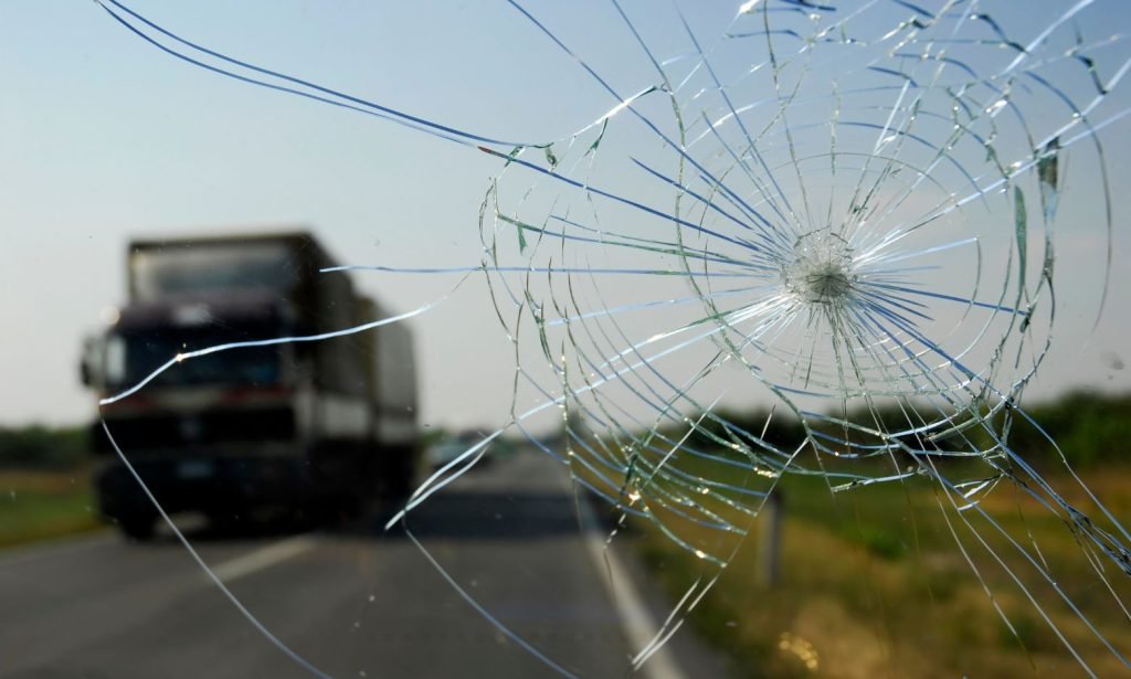 windshield crack repair